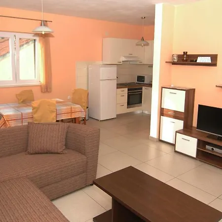 Urem Apartman *